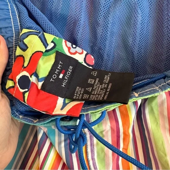 Tommy Hilfiger Multicolored Striped Men’s M Premium Swim Trunks Lined Pockets - Picture 6 of 9